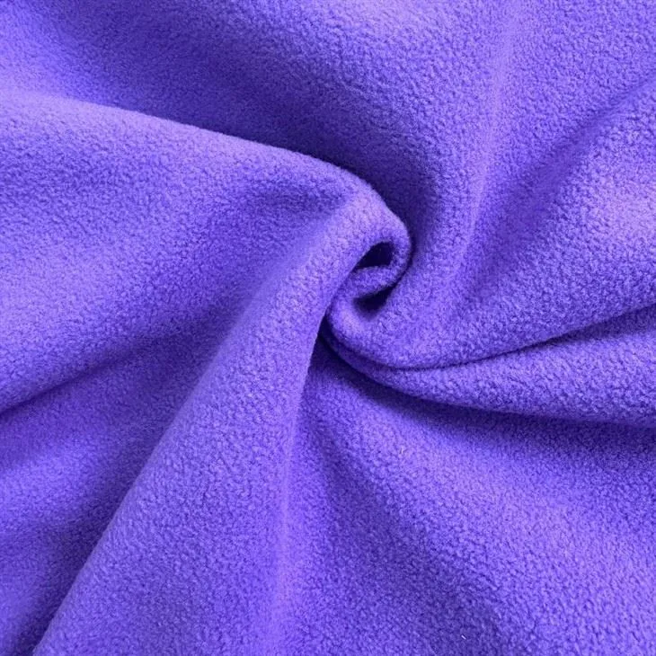 Чврсто полирано руно против пилула